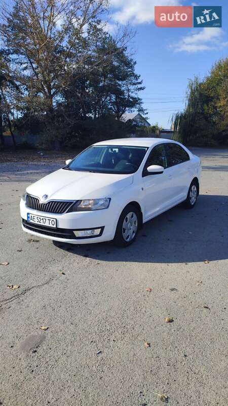 Лифтбек Skoda Rapid 2013 в Днепре