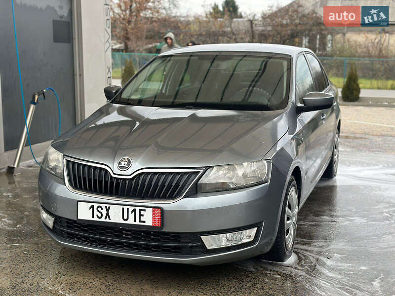 Хетчбек Skoda Rapid 2012 в Ужгороді