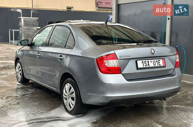 Хетчбек Skoda Rapid 2012 в Ужгороді