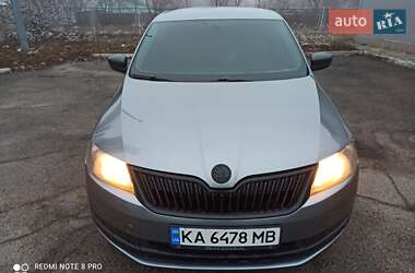 Хэтчбек Skoda Rapid 2013 в Чернигове