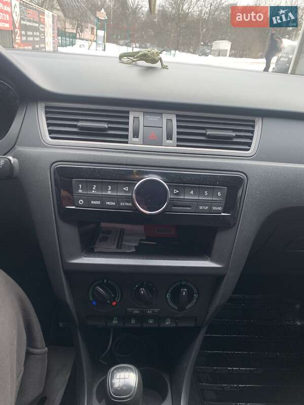 Лифтбек Skoda Rapid 2015 в Бурштыне фото 13 Лифтбек Skoda Rapid 2015 в Бурштыне