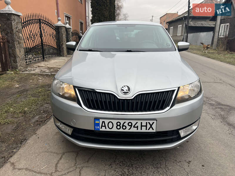 Хетчбек Skoda Rapid 2013 в Рахові