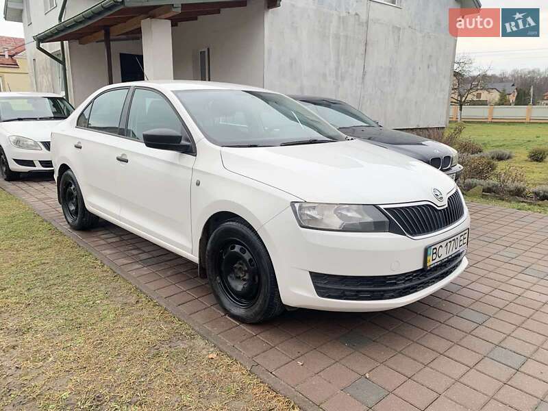 Ліфтбек Skoda Rapid 2013 в Львові