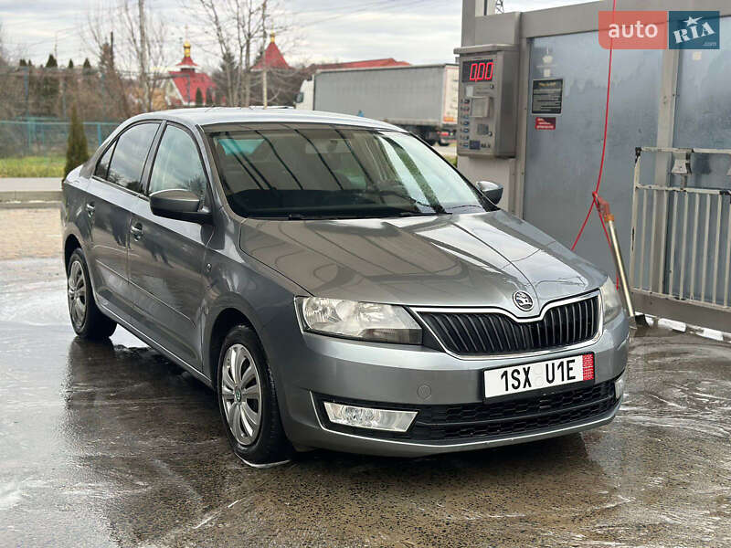 Лифтбек Skoda Rapid 2012 в Ужгороде