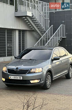 Лифтбек Skoda Rapid 2013 в Киеве