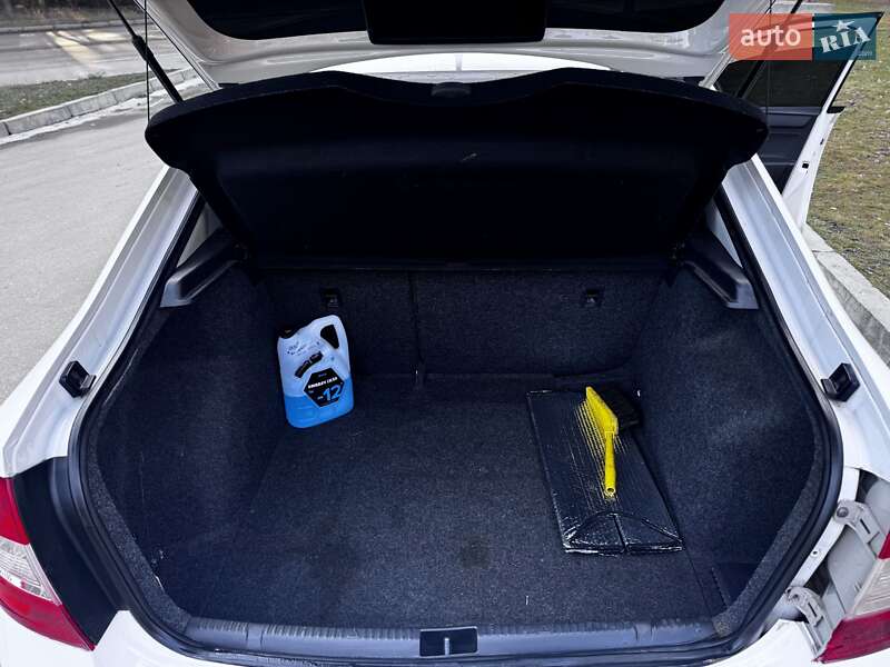 Ліфтбек Skoda Rapid 2016 в Кропивницькому