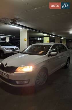 Лифтбек Skoda Rapid 2013 в Киеве