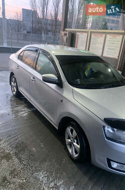 Лифтбек Skoda Rapid 2013 в 