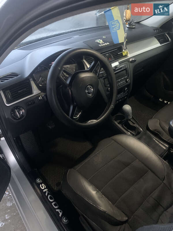 Ліфтбек Skoda Rapid 2013 в Кропивницькому