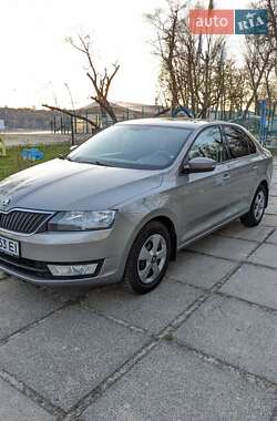 Лифтбек Skoda Rapid 2016 в Киеве