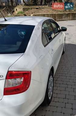 Лифтбек Skoda Rapid 2013 в Ивано-Франковске