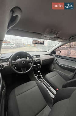 Хэтчбек Skoda Rapid 2015 в 