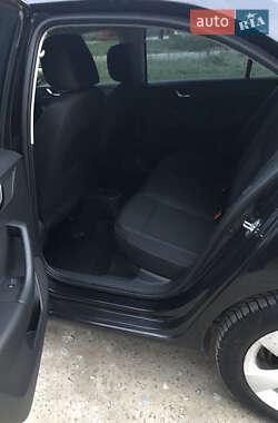 Ліфтбек Skoda Rapid 2014 в 