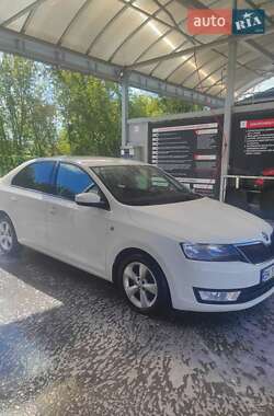 Ліфтбек Skoda Rapid 2015 в 