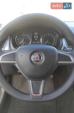 Ліфтбек Skoda Rapid 2015 в 