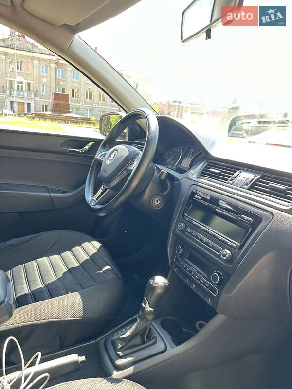 Ліфтбек Skoda Rapid 2015 в Києві