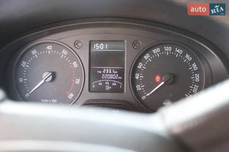 Хэтчбек Skoda Rapid 2015 в Днепре фото 8 Хэтчбек Skoda Rapid 2015 в Днепре