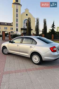 Лифтбек Skoda Rapid 2013 в 