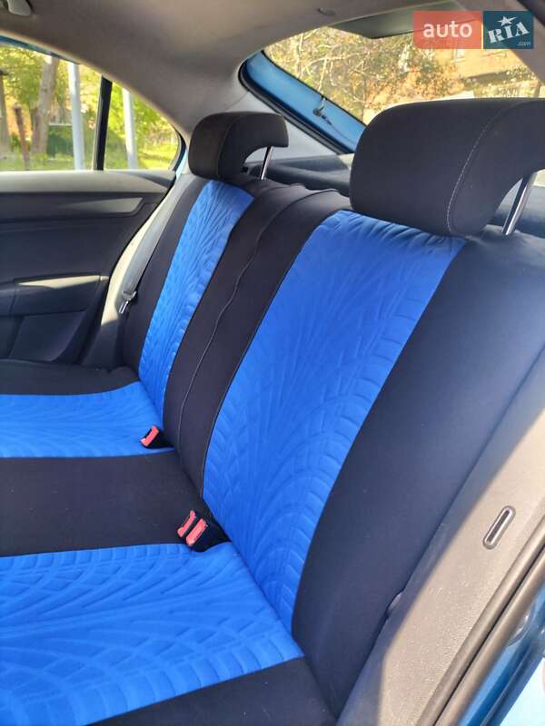 Хэтчбек Skoda Rapid 2013 в Харькове