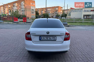 Лифтбек Skoda Rapid 2015 в 