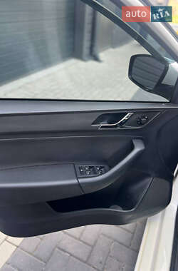Ліфтбек Skoda Rapid 2014 в 
