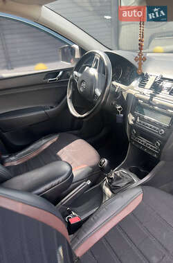 Ліфтбек Skoda Rapid 2014 в 