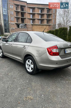 Лифтбек Skoda Rapid 2013 в 