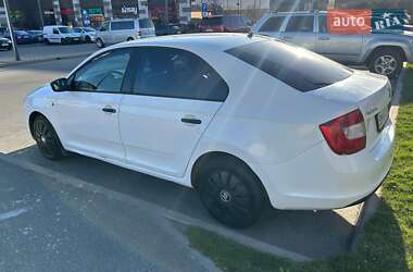 Лифтбек Skoda Rapid 2013 в 