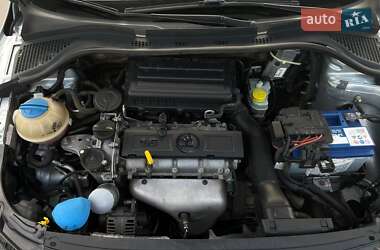Ліфтбек Skoda Rapid 2013 в 