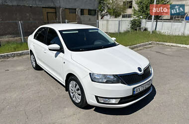 Лифтбек Skoda Rapid 2015 в 
