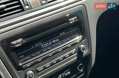 Лифтбек Skoda Rapid 2015 в 