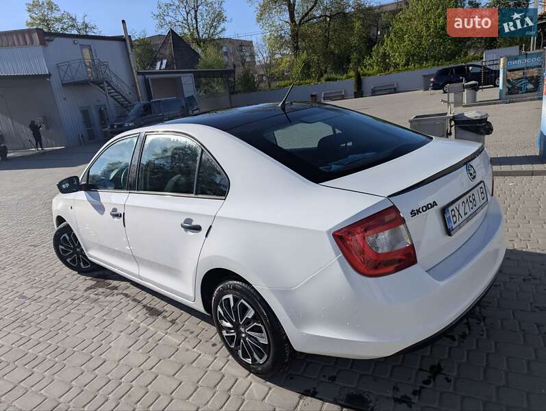 Лифтбек Skoda Rapid 2013 в Староконстантинове
