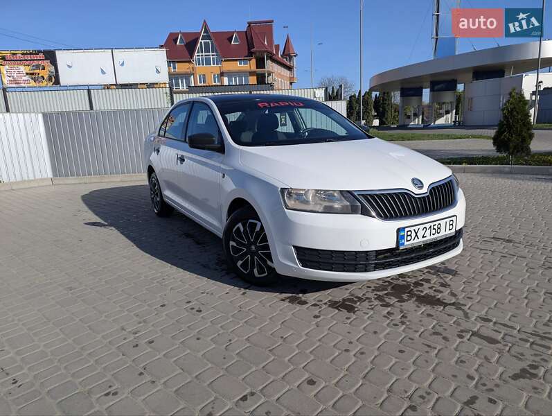 Лифтбек Skoda Rapid 2013 в Староконстантинове