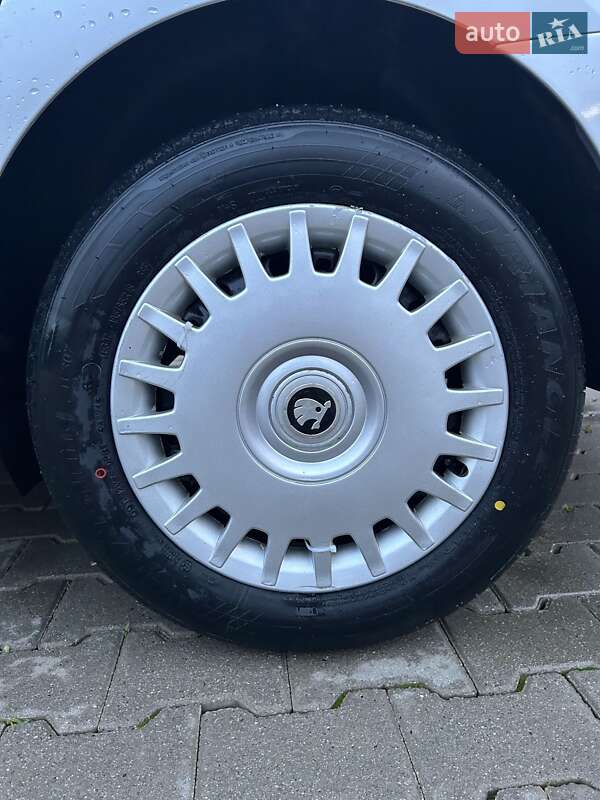 Хэтчбек Skoda Rapid 2013 в Черновцах фото 11 Хэтчбек Skoda Rapid 2013 в Черновцах