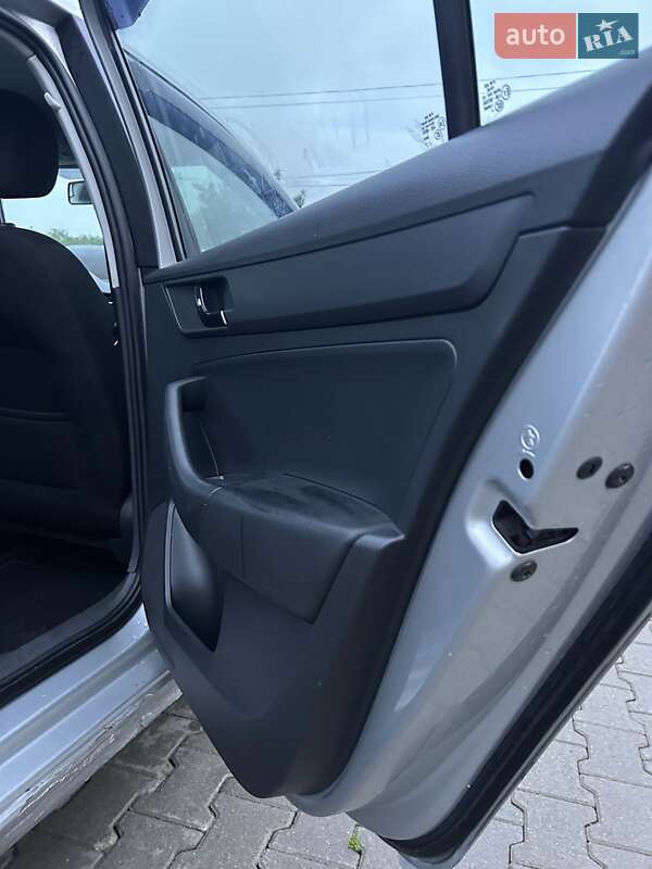 Хэтчбек Skoda Rapid 2013 в Черновцах фото 25 Хэтчбек Skoda Rapid 2013 в Черновцах