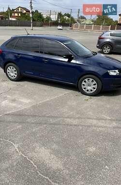 Хэтчбек Skoda Rapid 2015 в 