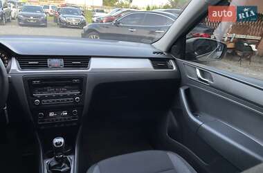 Лифтбек Skoda Rapid 2013 в 