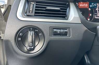 Лифтбек Skoda Rapid 2013 в 