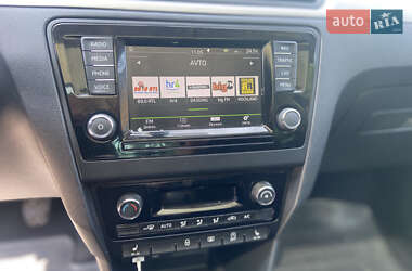 Хэтчбек Skoda Rapid 2015 в 