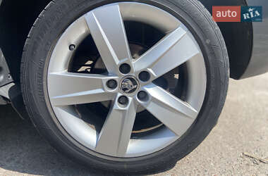 Хэтчбек Skoda Rapid 2015 в 