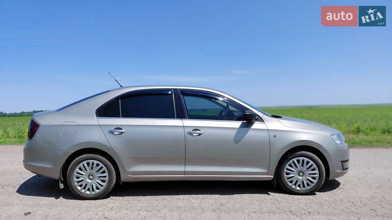 Лифтбек Skoda Rapid 2013 в Хмельницком