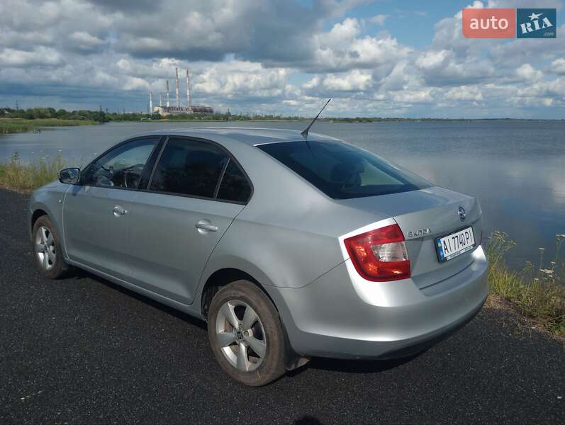 Лифтбек Skoda Rapid 2013 в Змиеве