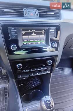 Лифтбек Skoda Rapid 2015 в 