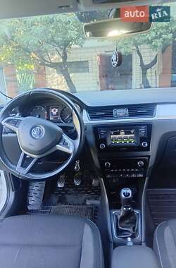 Лифтбек Skoda Rapid 2015 в 
