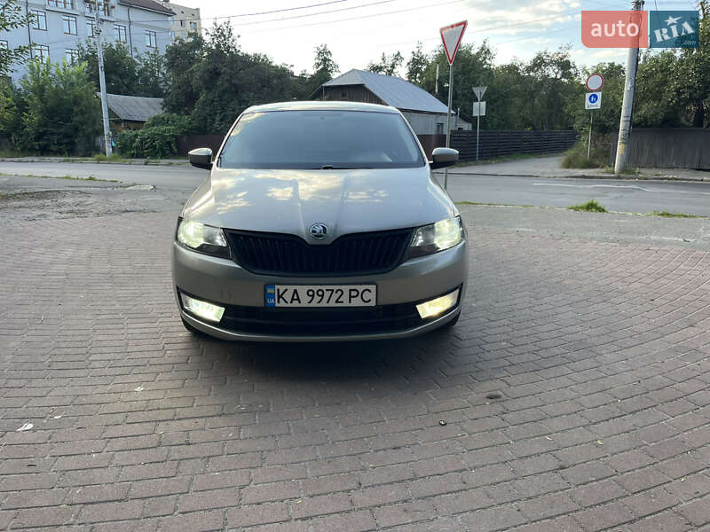 Лифтбек Skoda Rapid 2013 в Киеве