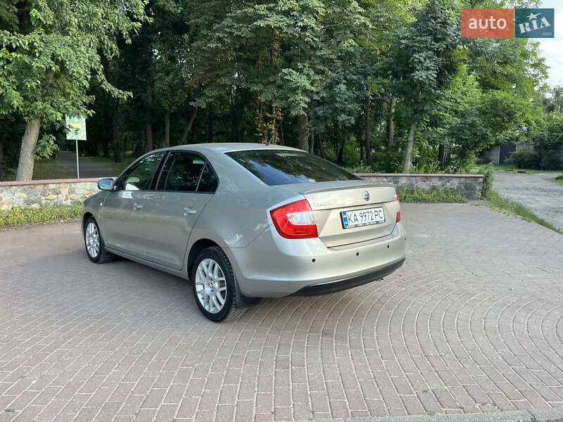 Лифтбек Skoda Rapid 2013 в Киеве