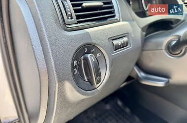 Лифтбек Skoda Rapid 2013 в 