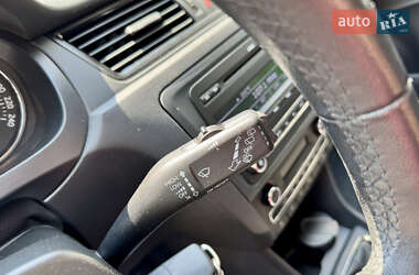 Лифтбек Skoda Rapid 2013 в 
