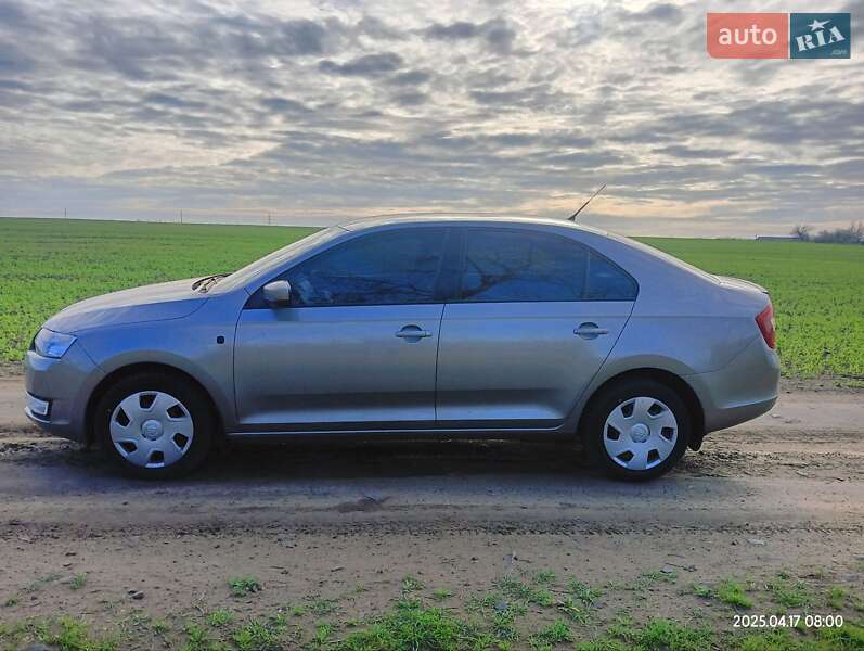 Лифтбек Skoda Rapid 2013 в Кривом Роге