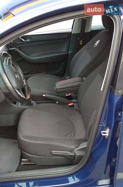 Лифтбек Skoda Rapid 2016 в 